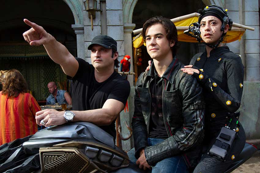 Alita Battle Angel Robert Rodriguez Rosa Salazar Keean johnson