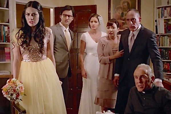 Elizabeth Peña’s Final Role in 'Ana Maria in Novela Land': Watch Trailer