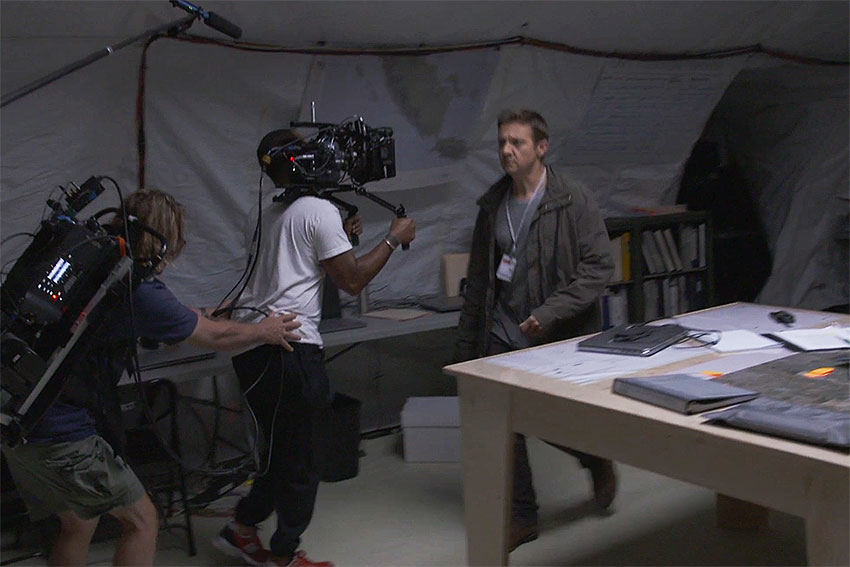 'Arrival' Cinematographer Bradford Young Takes Us Behind The Scenes