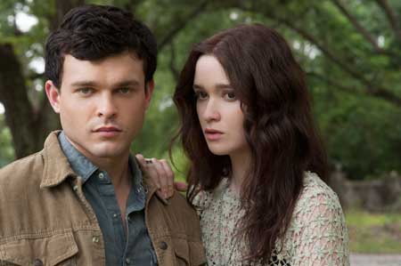 BEAUTIFUL CREATURES Stars Wanted Nothing To Do With Adaptation Initially