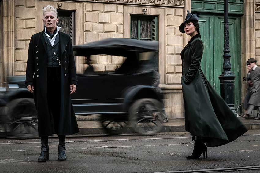Johnny Depp Fantastic Beasts 2 FB2 04677r