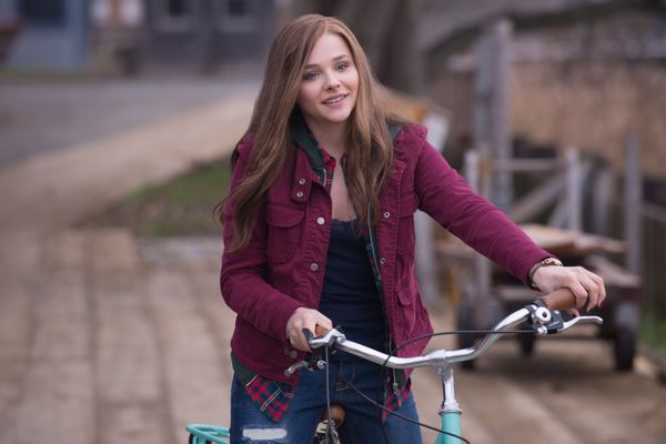 If-I-Stay-movie-Chloe-Grace-Moretz4