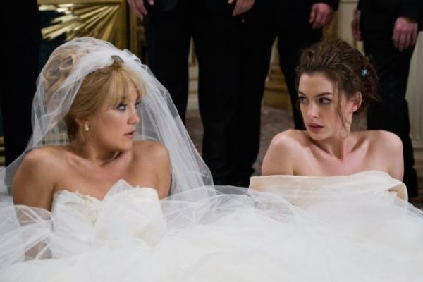 BRIDE WARS Kate Hudson and Anne Hathaway