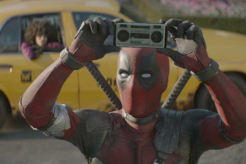 Deadpool movie Ryan Reynolds and Zazie Beetz