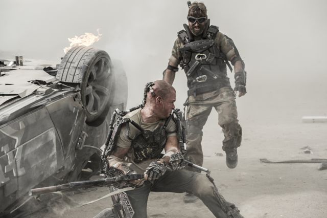 Elysium_movie-Matt-Damon-Sharlto-Copley