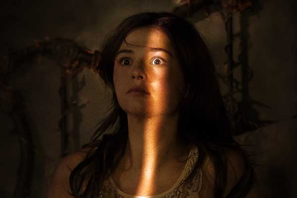 INSIDIOUS: CHAPTER 3 New Movie Poster and Trailer