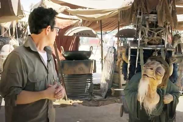 First Look At STAR WARS: EPISODE VII Set (Video)