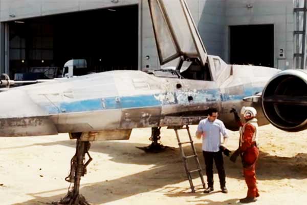 J.J. Abrams Makes New Video Announcement and Reveals Star Wars: Episode VII X-Wing 