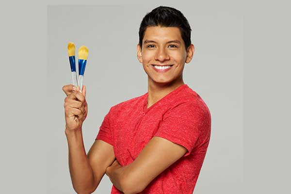 'Skin Wars' Contestant Luis Martinez Talks Rebecca Romijn's Great Hugs and Body Painting