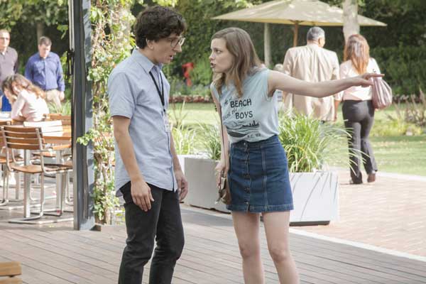Netflix Love Gillian Jacobs Paul Rust 