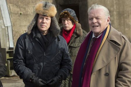 RED 2’s Bruce Willis on Kissing Two Girls & Anthony Hopkins’ Nutty Professor