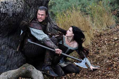 Chris Hemsworth and Kristen Stewart in Snow White and the Huntsman