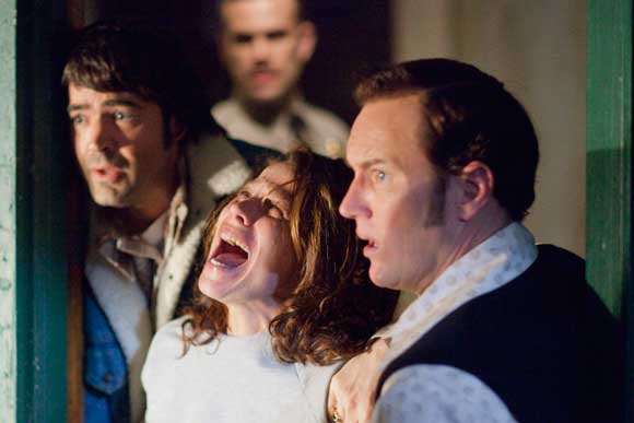 The-Conjuring-Ron-Livingston-Lili-Taylor-Patrick-Wilson-450