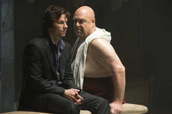 THE GAMBLER’s John Goodman On What He Would Never Do Again and Admiring Mark Wahlberg