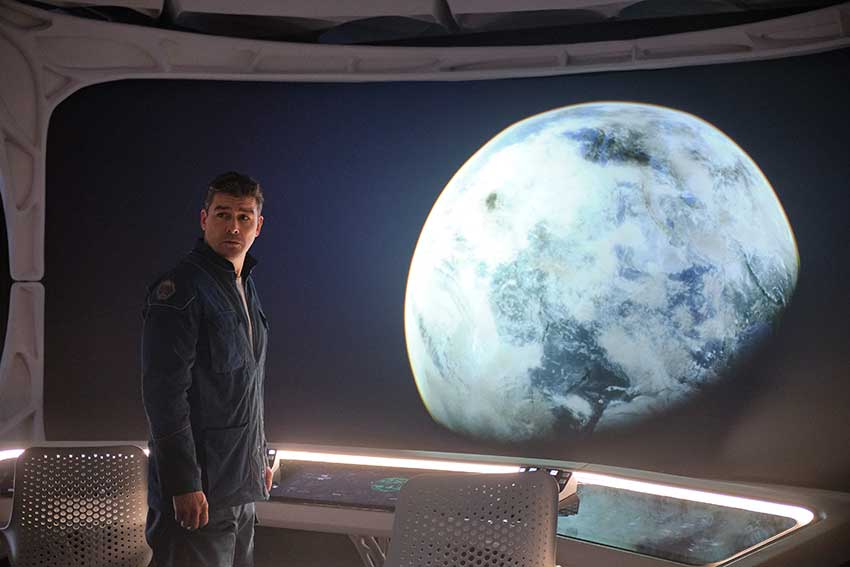The Midnight Sky Kyle Chandler