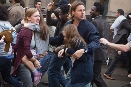 World-War-Z-Brad-Pitt-Mireiile-Enos