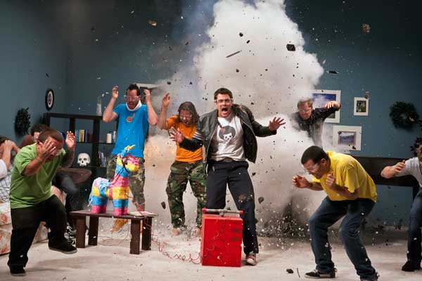 FAN REVIEWS &amp; CLIP: Johnny Knoxville and Jackass Go 3D