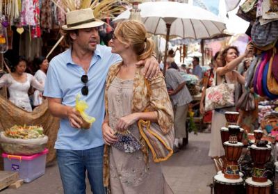 Julia Roberts and Javier Bardem in EAT PRAY LOVE