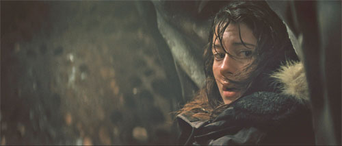 THE THING's Mary Elizabeth Winstead On How To Play An Action Heroine