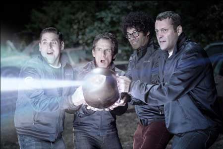 Ben Stiller, Jonah Hill &amp; Vince Vaughn Find Alien Weapon in THE WATCH Movie Clip