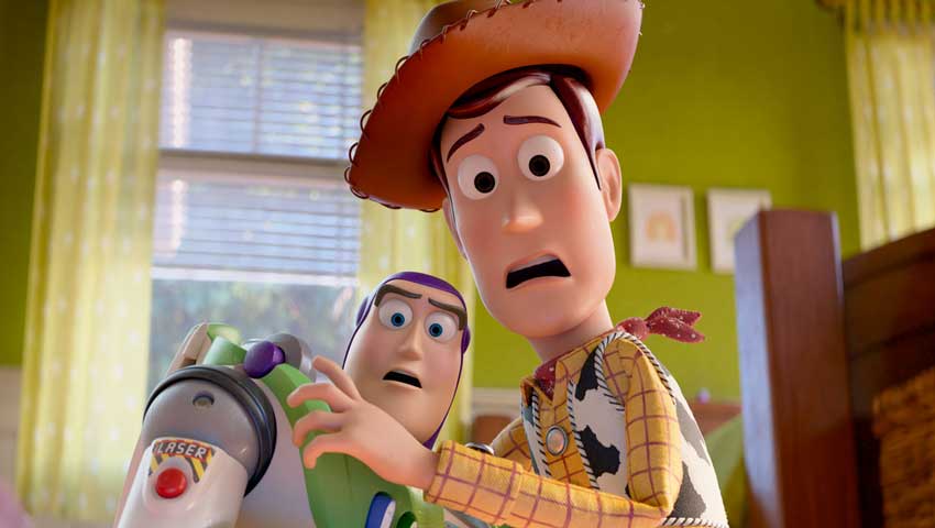 Review: Woody and Buzz in Toy Story 5