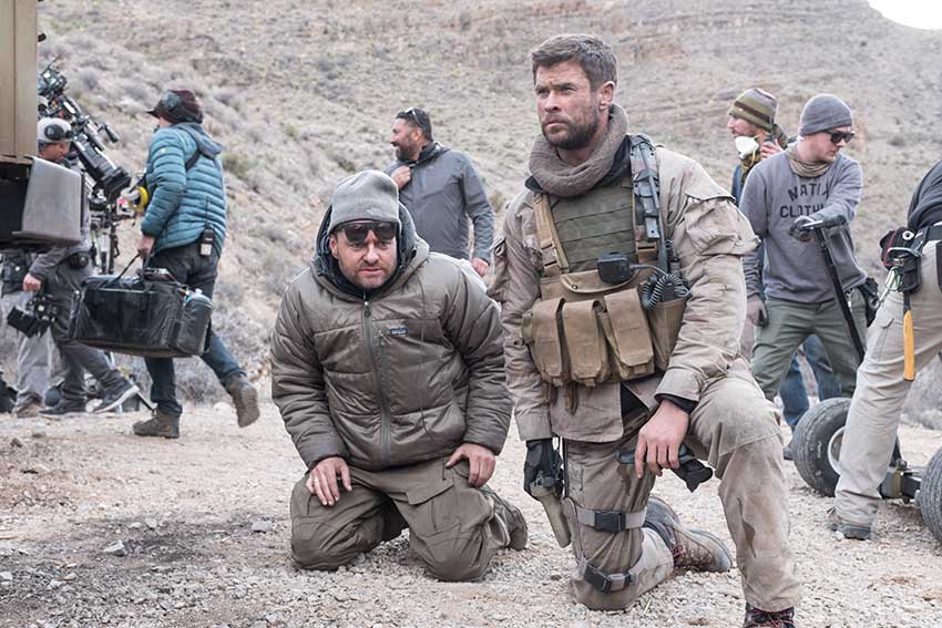 12 Strong Chris Hemsworth director on set