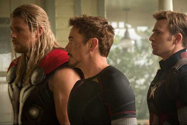 Avengers Age of Ultron: Robert Downey Jr., Chris Evans, Chris Hemsworth