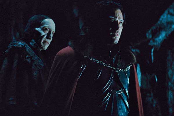 Dracula-Untold-Luke-Evans-movie-image