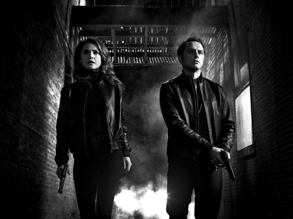 The Americans FX Matthew Rhys and Keri Russell