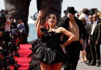 salma-hayek-antonio-banderas-cannes-dancers