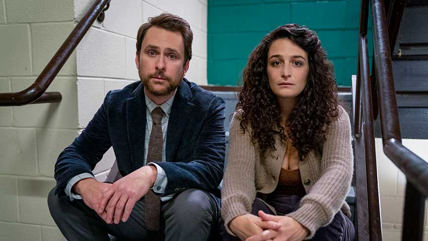 https://cinemovie.tv/images/stories/Movie%20Pics/jenny-slate-charlie-day-want-you-back-interview.jpg