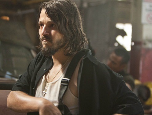 Diego Luna Plays Lunatic Drug Dealer in CONTRABAND