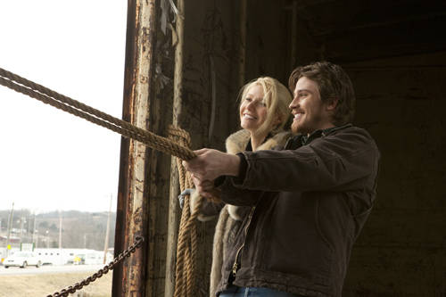 Gwyneth Paltrow and Garrett Hedlund in Country Strong