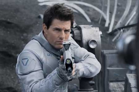 Behind the Scenes with Tom Cruise’s New Movie OBLIVION